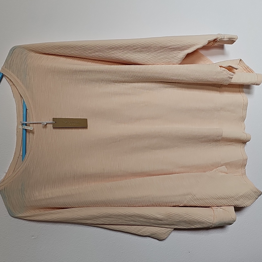 Hello Nite Light Weight Sweatshirt Really Lovely Size Med, but runs large